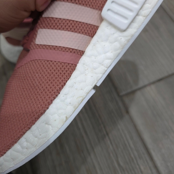 ADIDAS NMD R1 Salmon Raw Pink Sneakers, Lightly Used, Size 6.5 Ladies - Picture 9 of 16